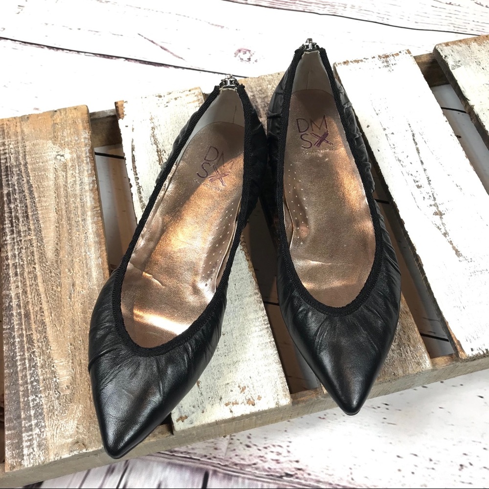 DMSX Donald J. Pliner Leather Pointed Toe Flats